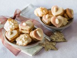 Almond biscuits & macaroons