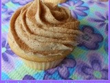 Easy Vanilla Cupcakes with Cinnamon Buttercream Frosting
