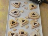 Cuori di frolla al cardamomo con marmellata di fragole