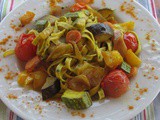 Fettuccine al basilico con verdure e curcuma