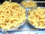 Crunchy Chakkuli ( Rice flour - Besan - Roasted Chenna)