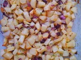 Roast potatoes with red onion and thyme