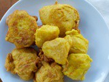 Viazi Karai (Potatoes in Gram Flour) with Tamarind Chutney