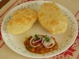 Cholle Bhatoore / Chick pea curry with Indian bread