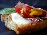 Bruschetta peperoni scamorza e salame