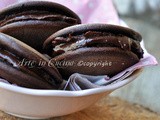 Dolci morbidi al cioccolato dorayaky giapponesi