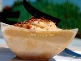 Gelato al caffè con nocciole e vaniglia