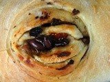 Pane farcito alle olive e pomodori secchi