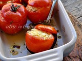 Pomodori ripieni di uova e formaggio