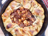 Apple Pear and Pumpkin Skillet Pie