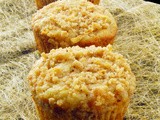 #MuffinMonday: Apple Cinnamon Crumb Muffins