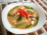 Thai Coconut Curry Soup