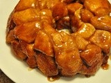 Pull-Apart Cinnamon Caramel Bread