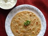 Carrot Paneer Paratha / Carrot and Cottage Cheese Stuffed Paratha