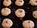 Rose scented Hazelnut Cookies