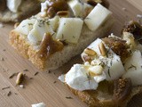 Simple sundays: bruschetta met geitenkaas en peer