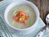 Witlofsoep met gerookte zalm