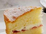 Easiest Sponge Cake For Christmas recipe