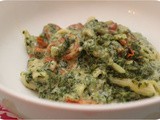 Penne with Spinach and Cheese Sauce