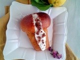 Babà con sciroppo di rose, crema di bufala al limone e mandorle caramellate