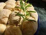 Tear and Share Loaf: the friendliest bread