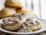 Easy Biscuits and Gravy