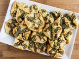 Mini spinach and chicken pies