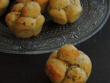 Mini Herbed & Garlic Butter Monkey Bread
