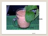 Papaya kiwi mint smoothie