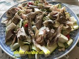 Le mie insalate: palamita, primosale, nastri di zucchine, cipollotti e fragole marinate all'aceto