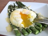 Poached Egg on Roasted Asparagus with Hollandaise
