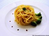 Spaghetti alla carbonara vegan con broccoli