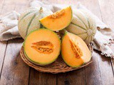 6 Health Benefits of Cantaloupe & 5 Recipe Ideas