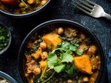 Chickpea, Sweet Potato and Spinach Curry (Vegan)