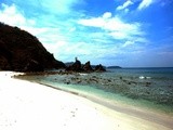 Exploring Pico de Loro's Coves