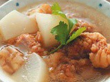 Crisp pork radish soup