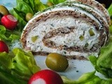 Savory roll with walnuts, ham and cheese