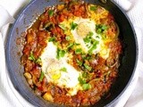 Shakshouka ~poached eggs in tomato gravy~