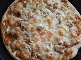 Tuna Onion Pizza / Pizza Tuna Bombay