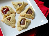 Hamentashen (Jewish filled triangle cookies)