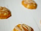 Pumpkin cheesecake cookies
