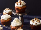 Streusel filled sour cream coffee cake cupcakes
