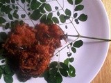 Muringaila pakoda/Drumstick leaf fritters (Ramadan special 2013)