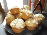 Muffins with coconut flavour