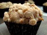 Apple Cinnamon Crumble Muffins - Twelve Loaves