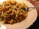 Pici, ceci e briciole