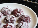 Eggless Red Velvet Crinkle Cookies Recipe
