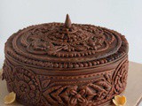 How To Create Wood Carving Effect On Cake with Fondant