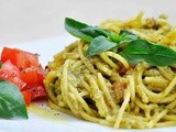 Creamy Avocado Pasta with Basil and Tomatoes | Gluten-Free