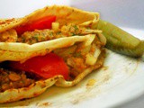 Pita Sandwich with Lentils and Onion